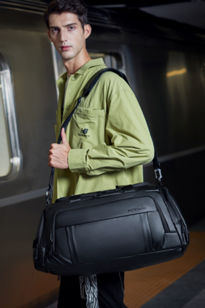 ARCTIC HUNTER LXB00932 | Maleta Deportiva Duffle convertible 3 en 1 | Mochila, bolso y bandolera de viaje 33L  para laptop 13” y zapatos.