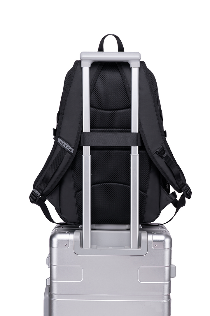 SUPER FIVE FB0695 | Mochila escolar para Laptop de 15.6" impermeable con puerto USB - Arctic Hunter Store