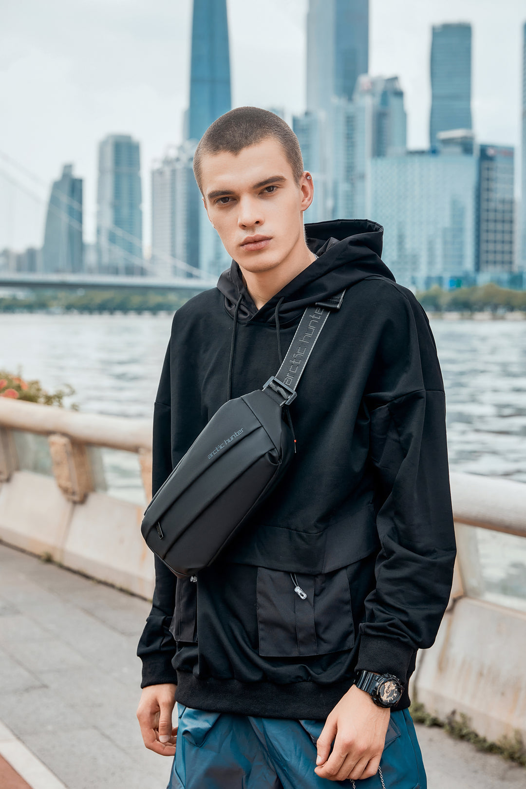 ARCTIC HUNTER AH Bolsa Crossbody Impermeable | YB00029 - Arctic Hunter Store