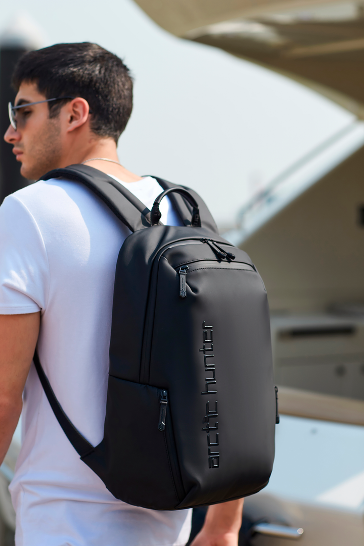 ARCTIC HUNTER AH Mochila Impermeable con USB Puerto | B00423 - Arctic Hunter Store